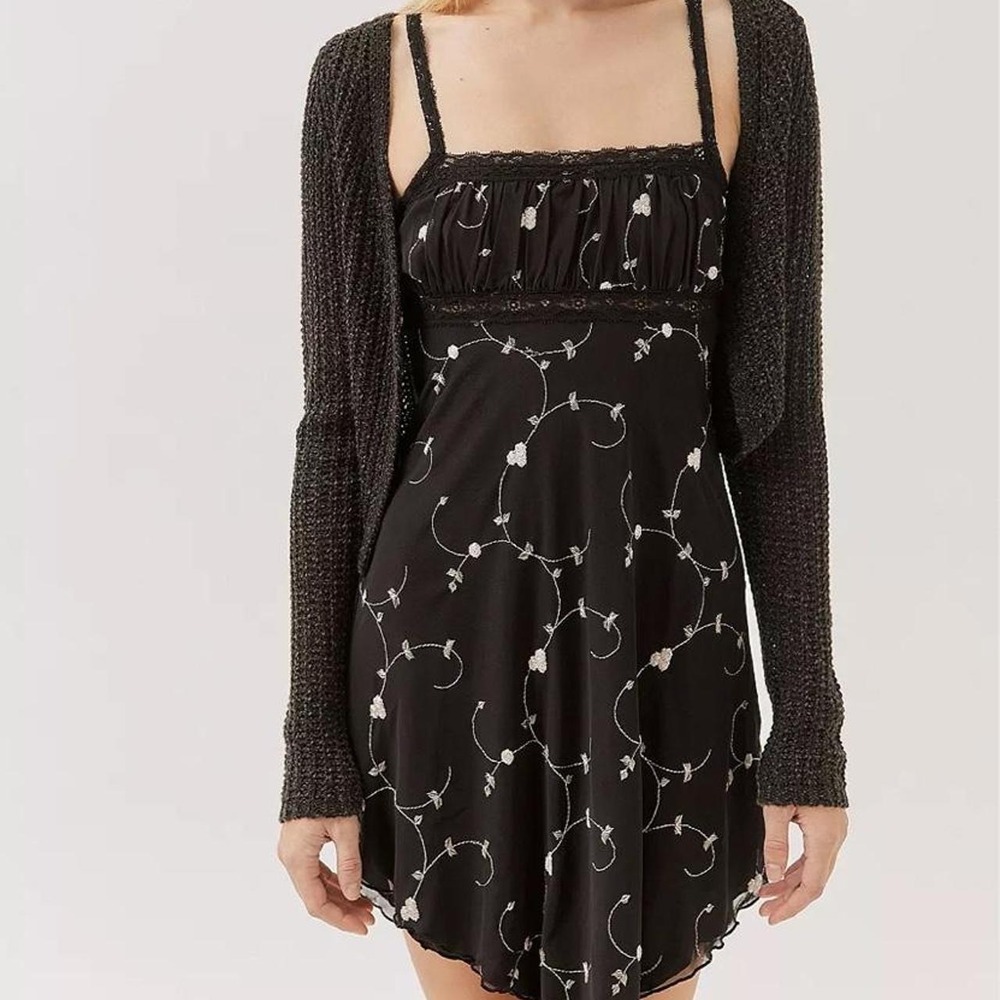 Urban Outfitters Black Floral Vine Lace Trim Mini Dress Small NWT